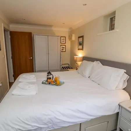 Grays Holiday home